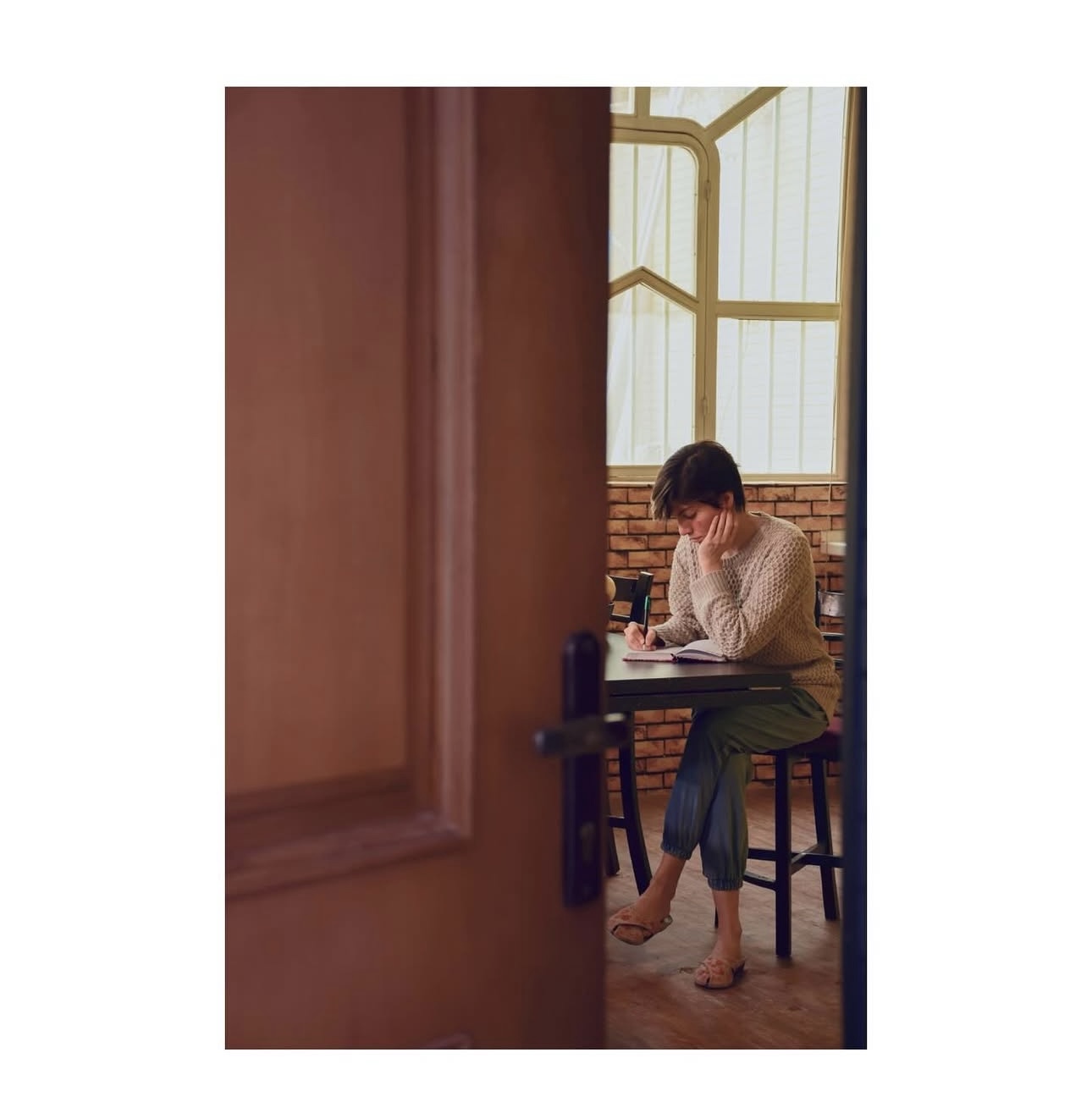 Razieh story frame 1